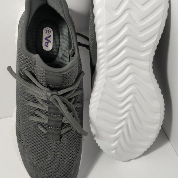 "Victory" Grey Sneakers - Picture 3 of 4